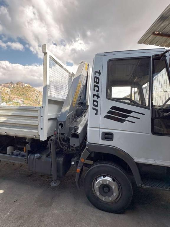 Iveco 100E15 Foto 4
