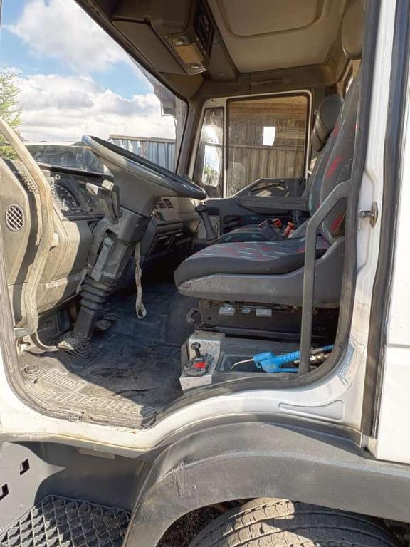 Iveco 100E15 Foto 6