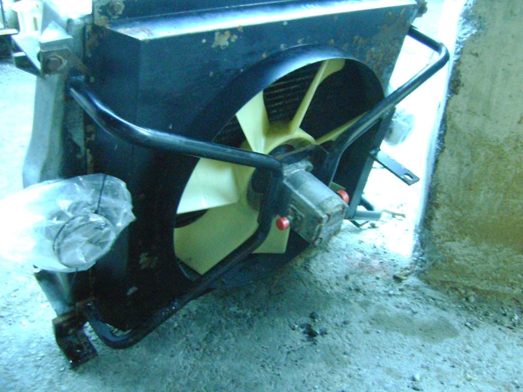 Radiatore per Fiat Kobelco W 230 Foto 2