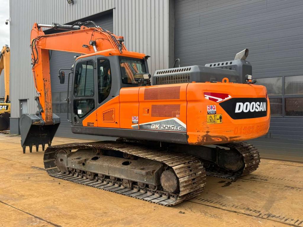 Doosan DX225LC-7 Foto 3