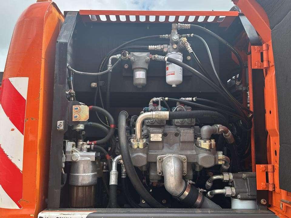 Hitachi ZX140WT-3 Foto 12
