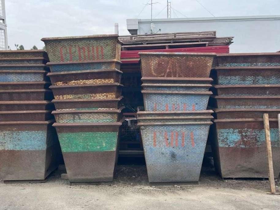 VASCHETTA USATA IN FERRO CON FODERI PER MULETTO Foto 1