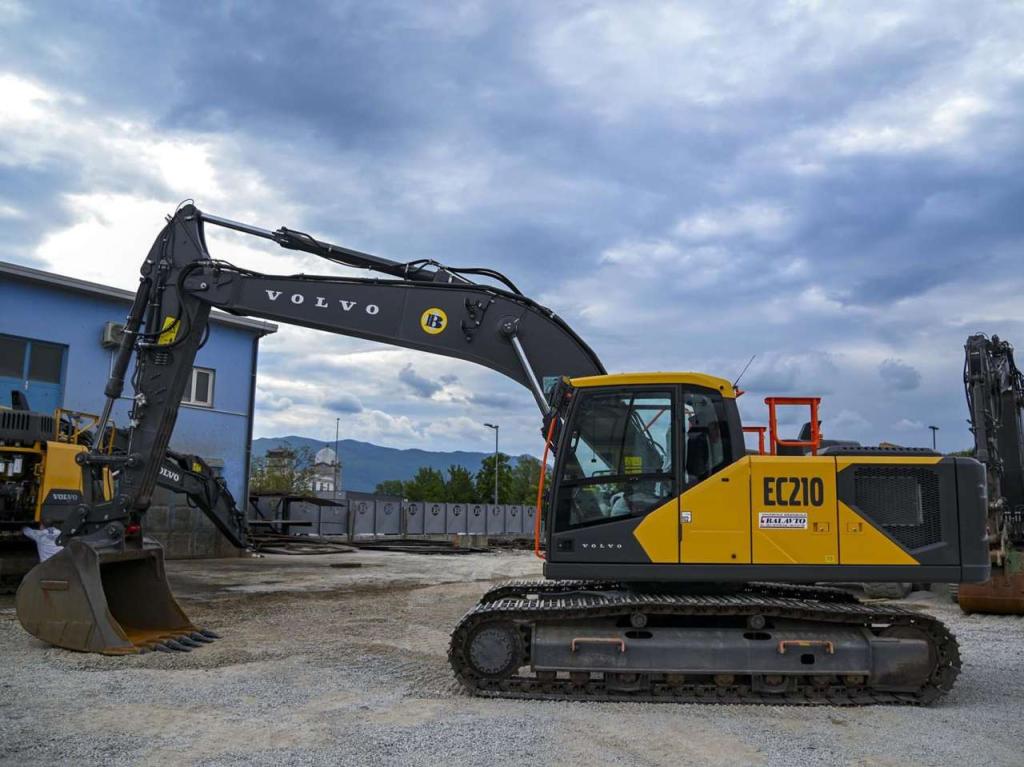 Volvo EC210FNL5 Foto 2