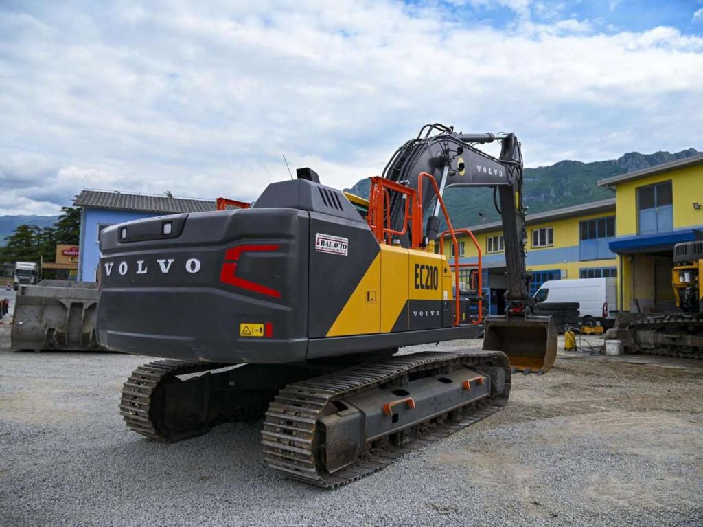 Volvo EC210FNL5 Foto 4