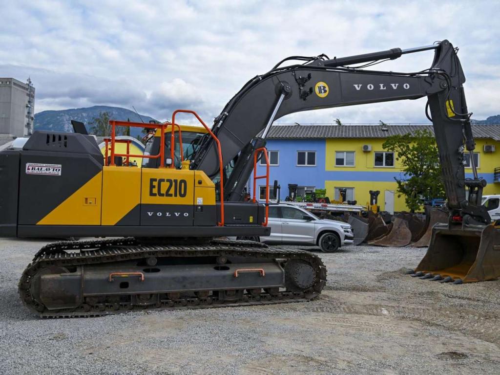 Volvo EC210FNL5 Foto 5