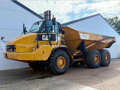 Caterpillar 730 - Automatic Greasing / Body Heating