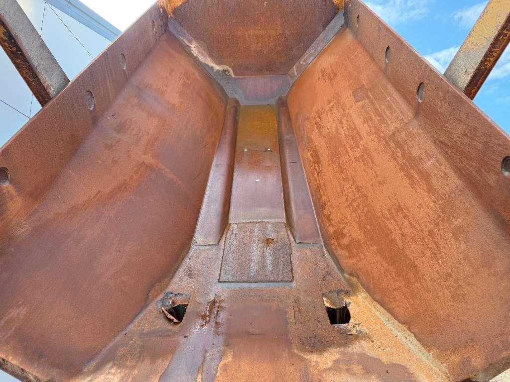 Caterpillar 730 - Automatic Greasing / Body Heating Foto 17