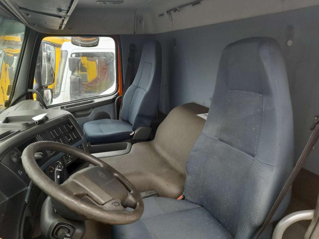 Volvo FM 300 Foto 4