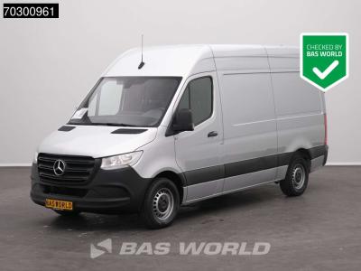 Mercedes Sprinter 315 CDI Automaat L2H2 150PK Airco Camera Parkeersensoren MBUX CarPlay Euro6 L2 A/C in vendita da BAS World B.V.