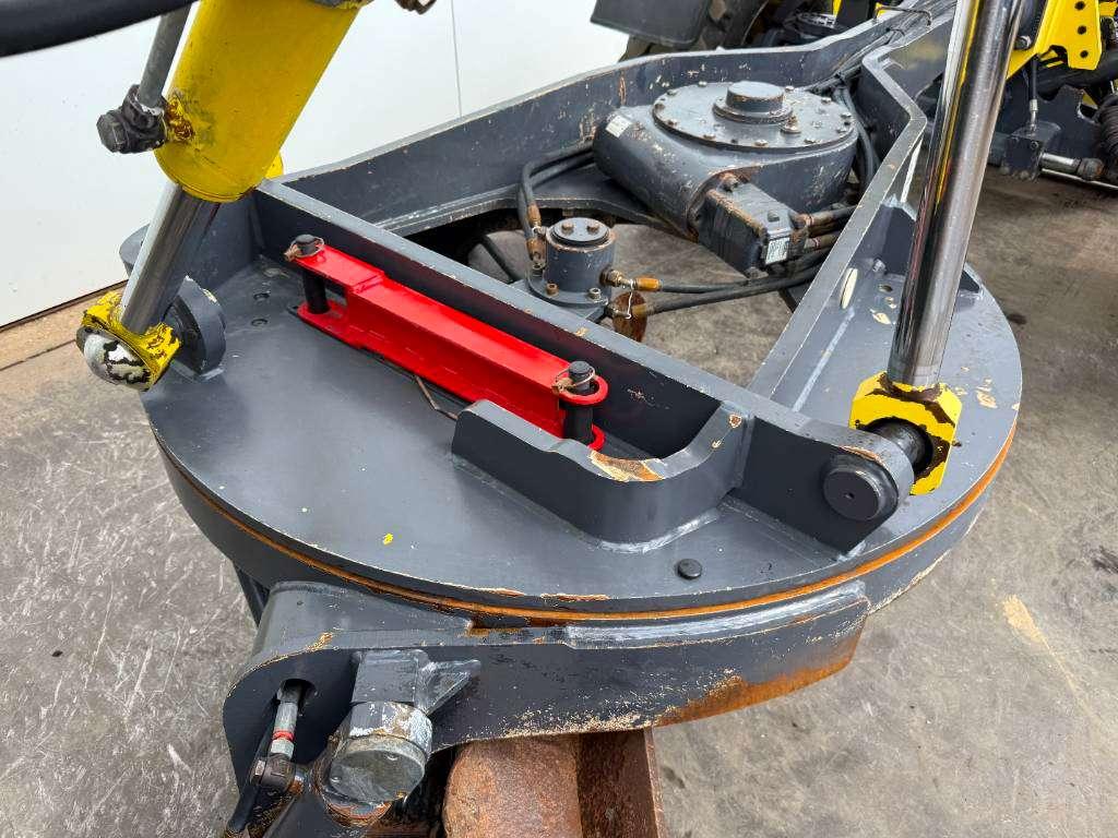 HBM - NOBAS BG160 TA-4 6x6 - Front Blade / Ripper Valve / 3.66 Foto 20