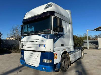 Daf XF 105 in vendita da Albacamion Srl