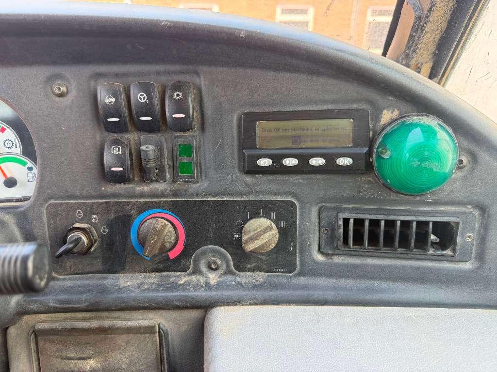 Caterpillar 725 - Automatic Greasing / Airco Foto 11