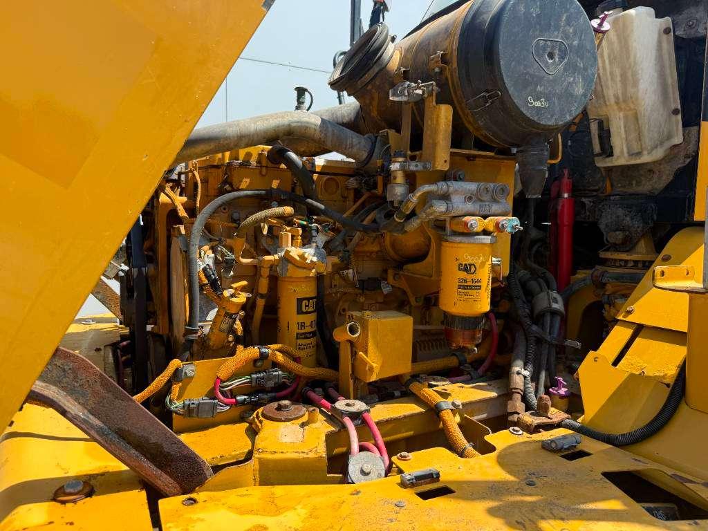Caterpillar 725 - Automatic Greasing / Airco Foto 26