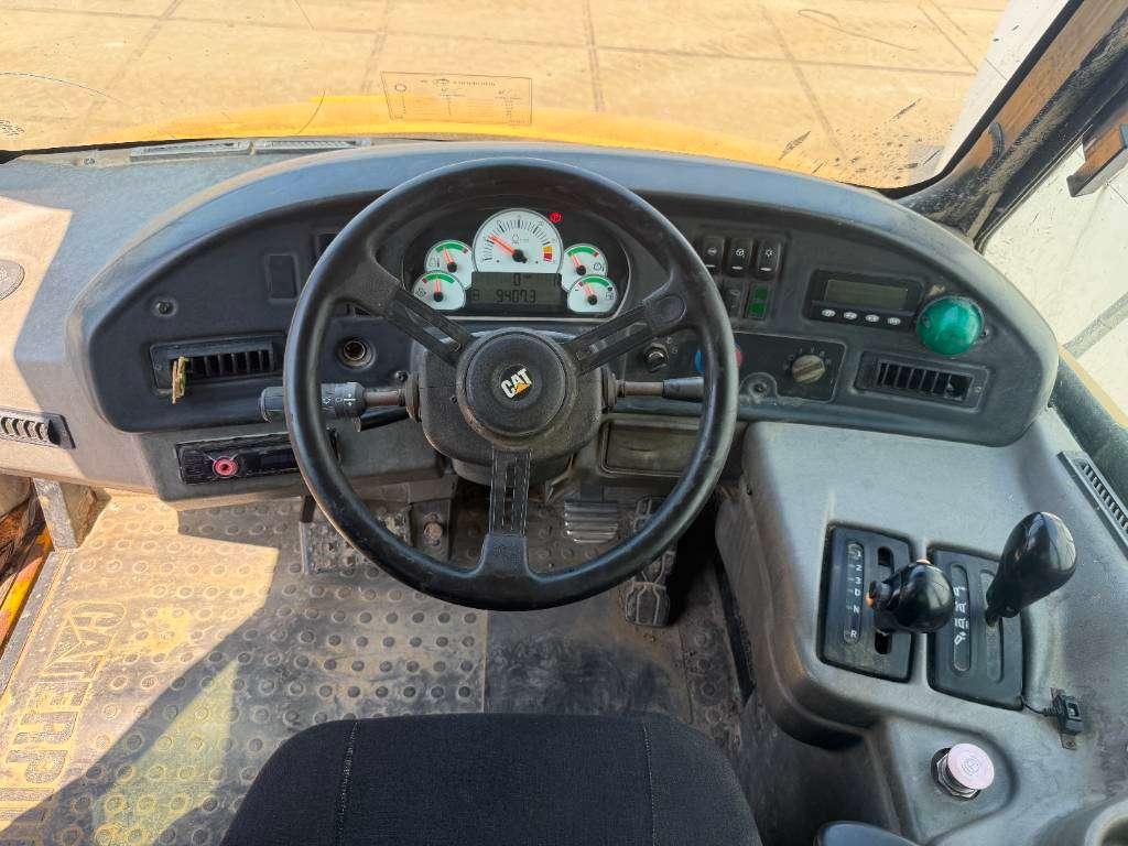 Caterpillar 725 - Automatic Greasing / Airco Foto 9