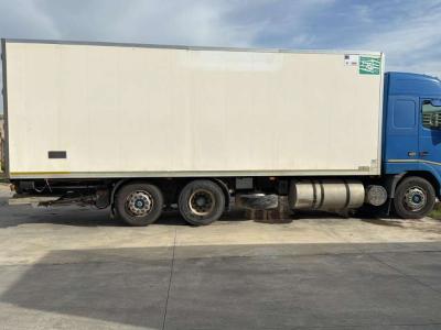 Volvo FH 12 420 in vendita da Pana srl