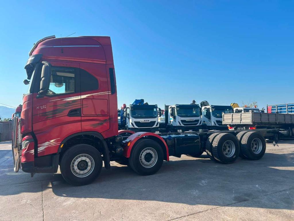 Iveco X-WAY 570 Foto 17