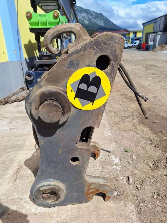 S1 for 20-25 ton excavators Attacco rapido idraulico Foto 1