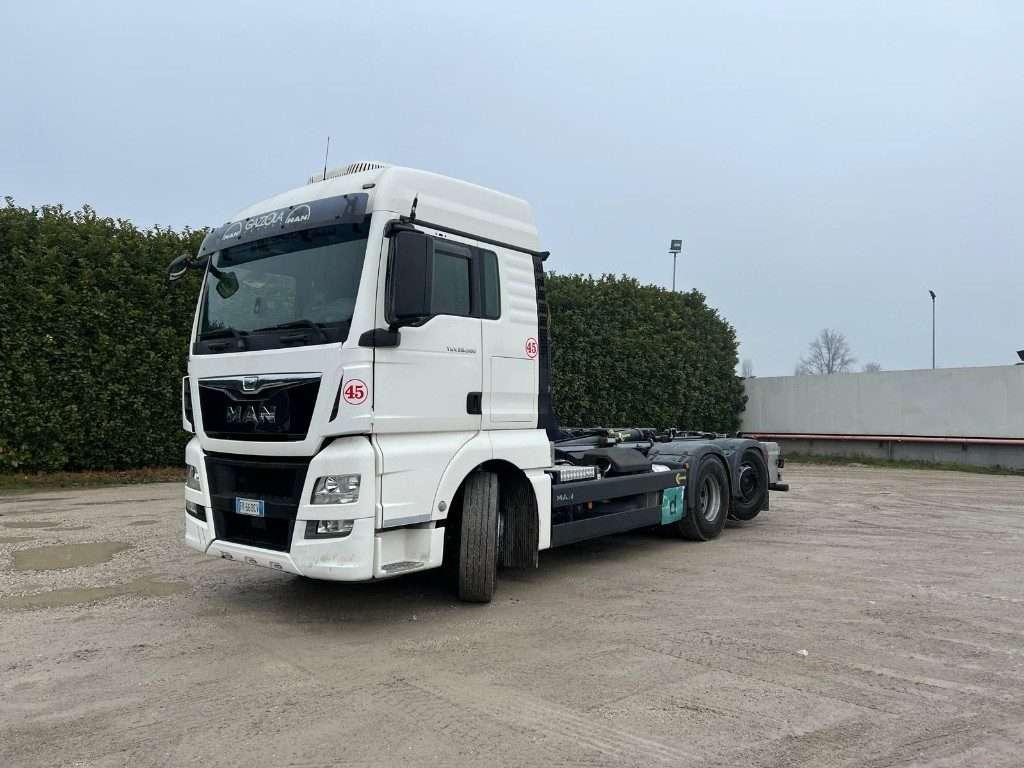 Man TGX 26.500 USATO SCARRABILE 6X2 Foto 1