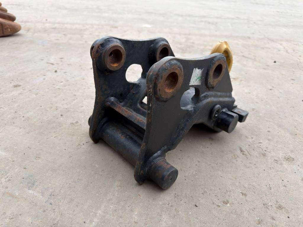 Verachtert CW05 - Caterpillar 301 Foto 4