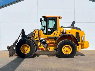 Volvo L90H - 3th Function + Quick Coupler Foto 1