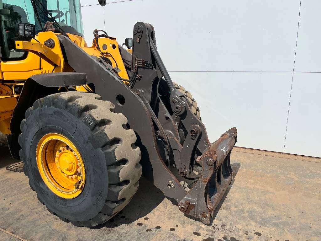 Volvo L90H - 3th Function + Quick Coupler Foto 16