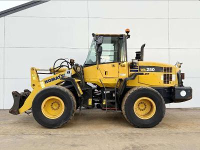 Komatsu WA250-5 - Dutch Machine / 3rd Function