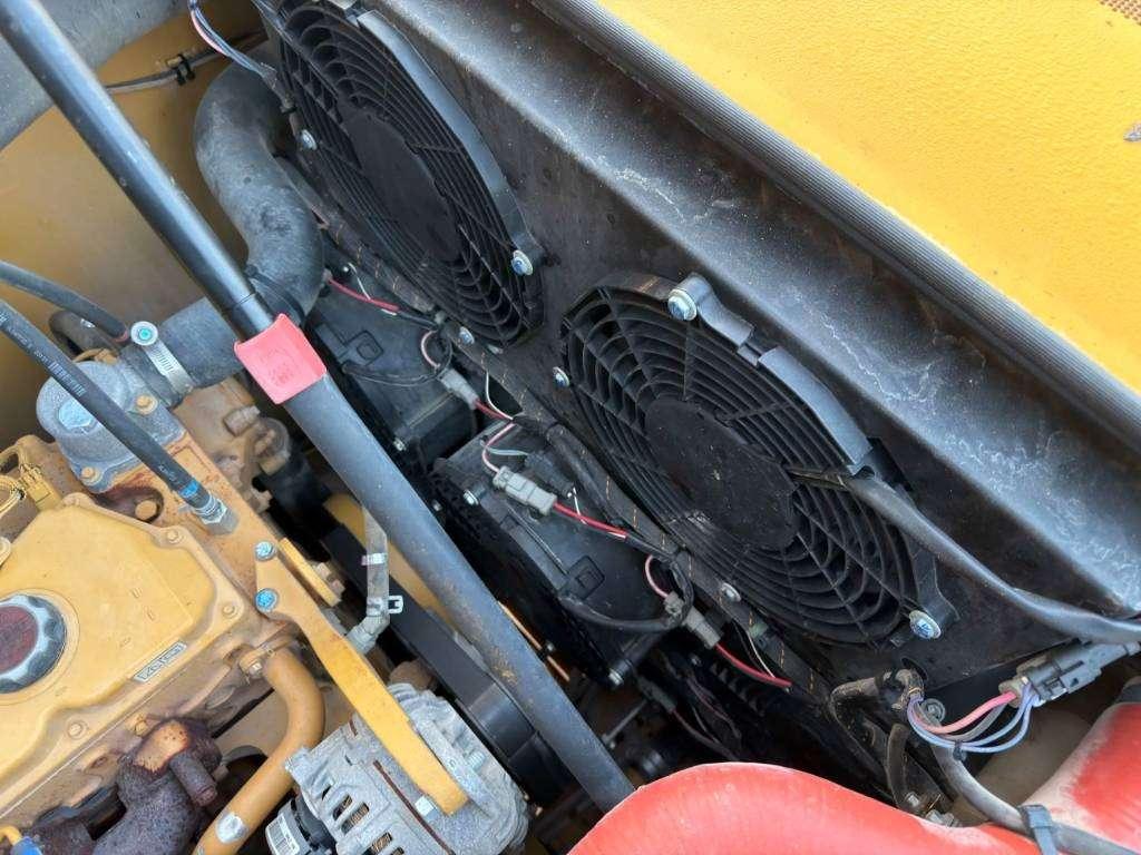 Caterpillar 330 07B Foto 26