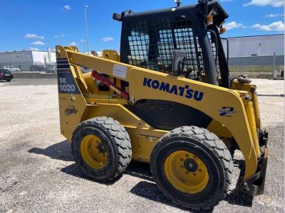 Komatsu SK1020 in vendita da C.N.M. Srl