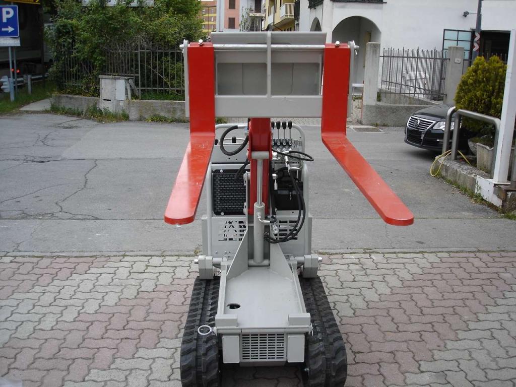 Rotair R70 PLUS CON BRACCIO MULTIFUNZIONE E FORCHE PALLET - MULETTO Foto 16