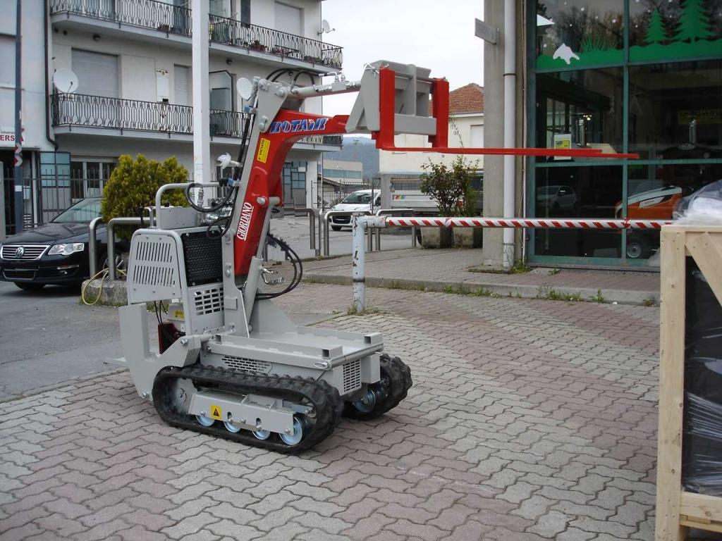 Rotair R70 PLUS CON BRACCIO MULTIFUNZIONE E FORCHE PALLET - MULETTO Foto 17