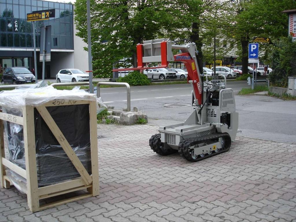 Rotair R70 PLUS CON BRACCIO MULTIFUNZIONE E FORCHE PALLET - MULETTO Foto 18