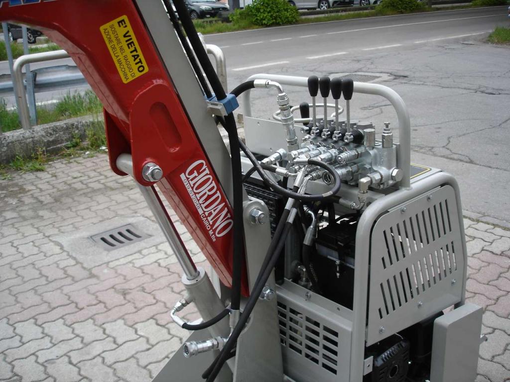 Rotair R70 PLUS CON BRACCIO MULTIFUNZIONE E FORCHE PALLET - MULETTO Foto 23