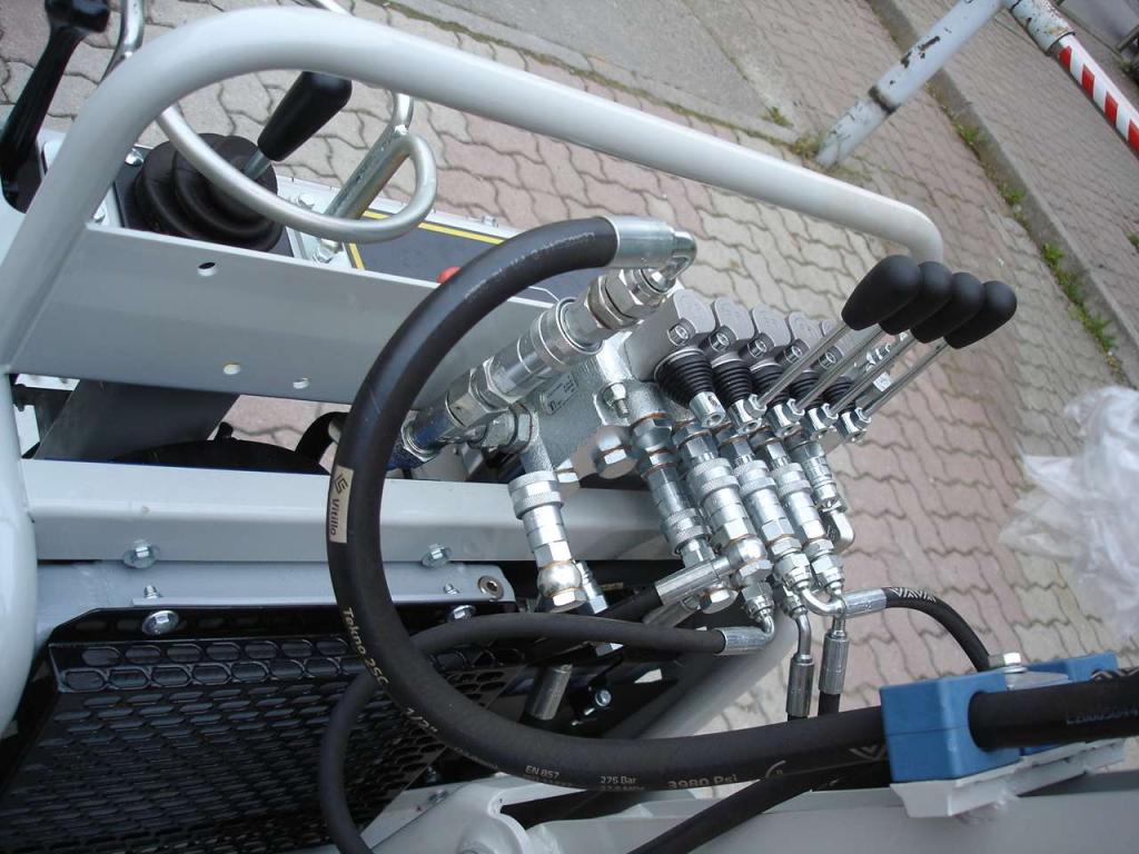 Rotair R70 PLUS CON BRACCIO MULTIFUNZIONE E FORCHE PALLET - MULETTO Foto 24