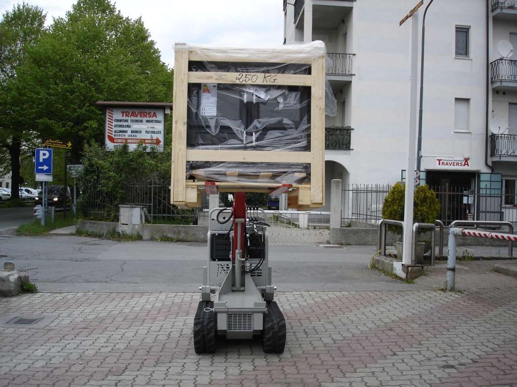 Rotair R70 PLUS CON BRACCIO MULTIFUNZIONE E FORCHE PALLET - MULETTO Foto 8