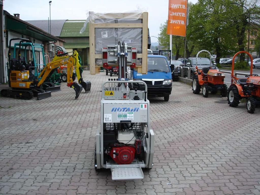Rotair R70 PLUS CON BRACCIO MULTIFUNZIONE E FORCHE PALLET - MULETTO Foto 9