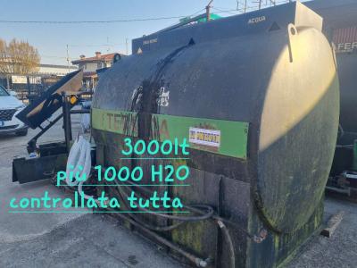 La Pregafer 3000lt più 1000 acqua in vendita da Centro Commercio Macchine