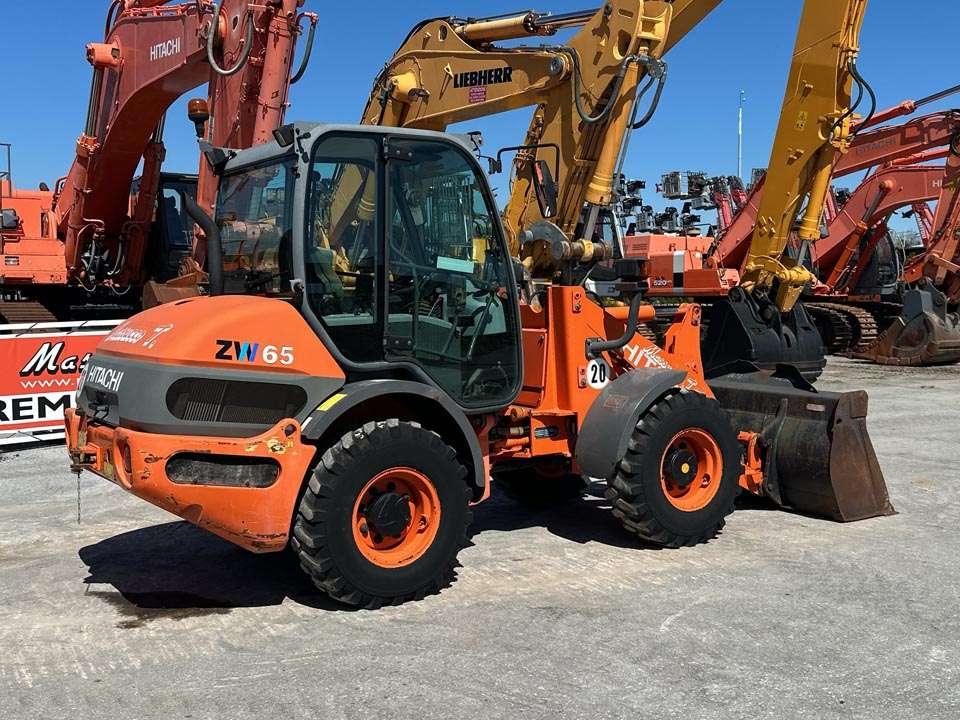 Hitachi ZW65 Foto 20