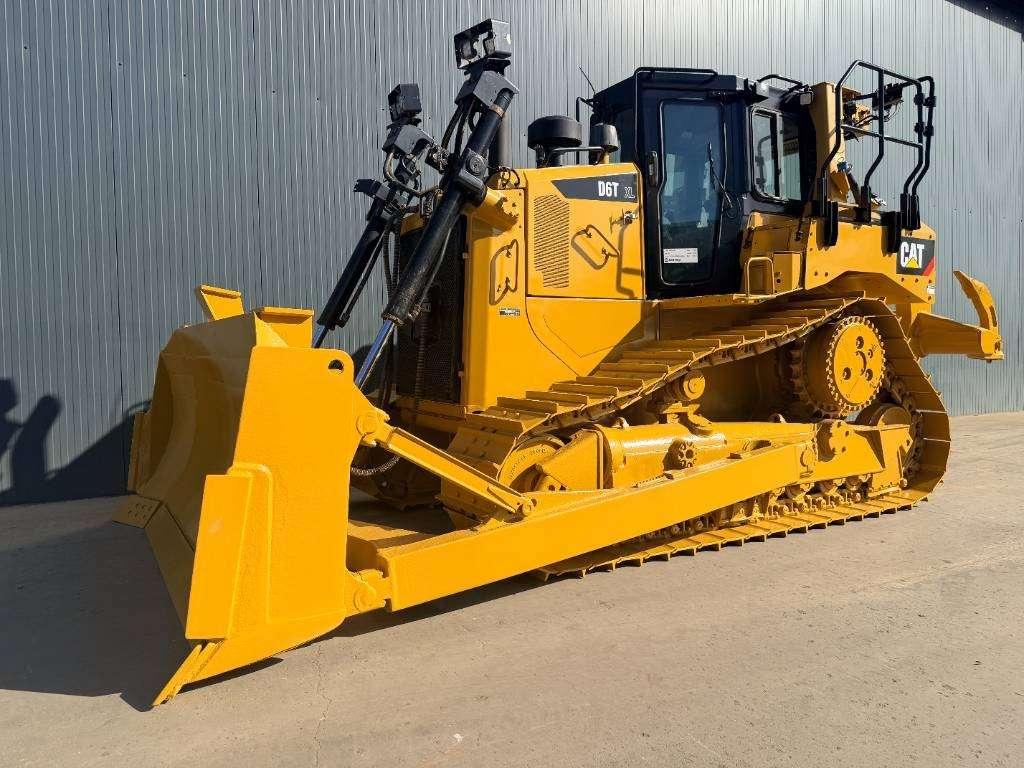 Caterpillar D6T XL Foto 1