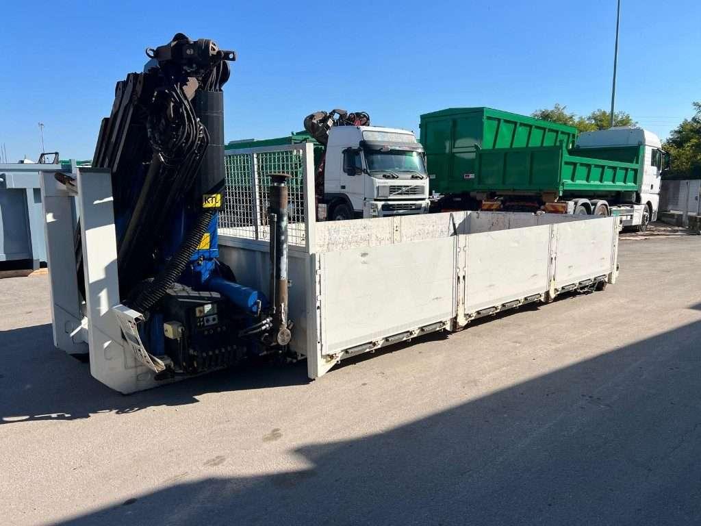 CONTAINER SCARRABILE A PIANALE CON SPONDE E GRU Foto 1
