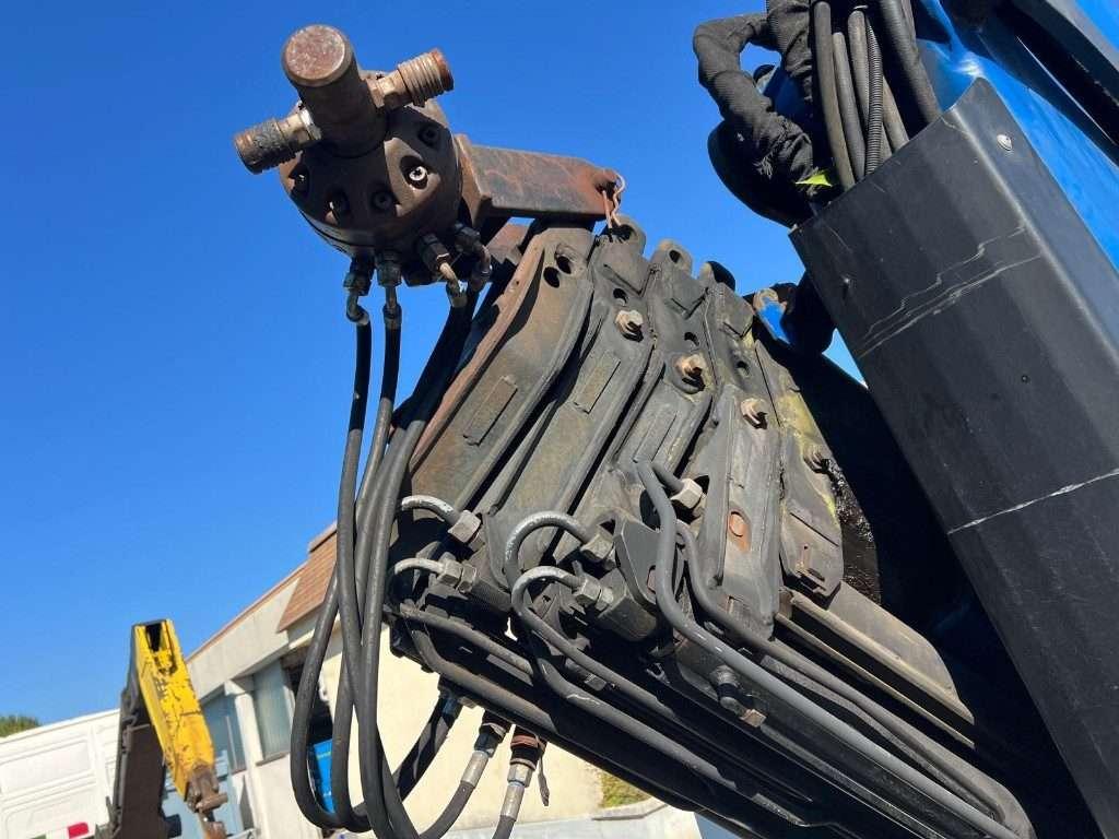 CONTAINER SCARRABILE A PIANALE CON SPONDE E GRU Foto 10
