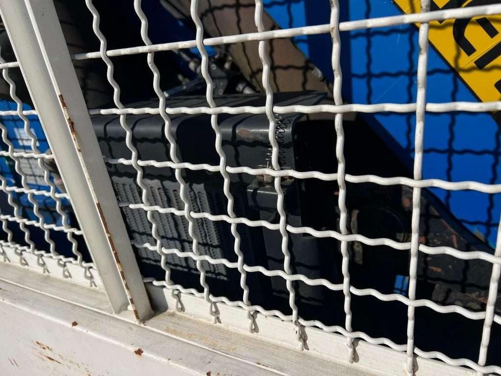 CONTAINER SCARRABILE A PIANALE CON SPONDE E GRU Foto 11