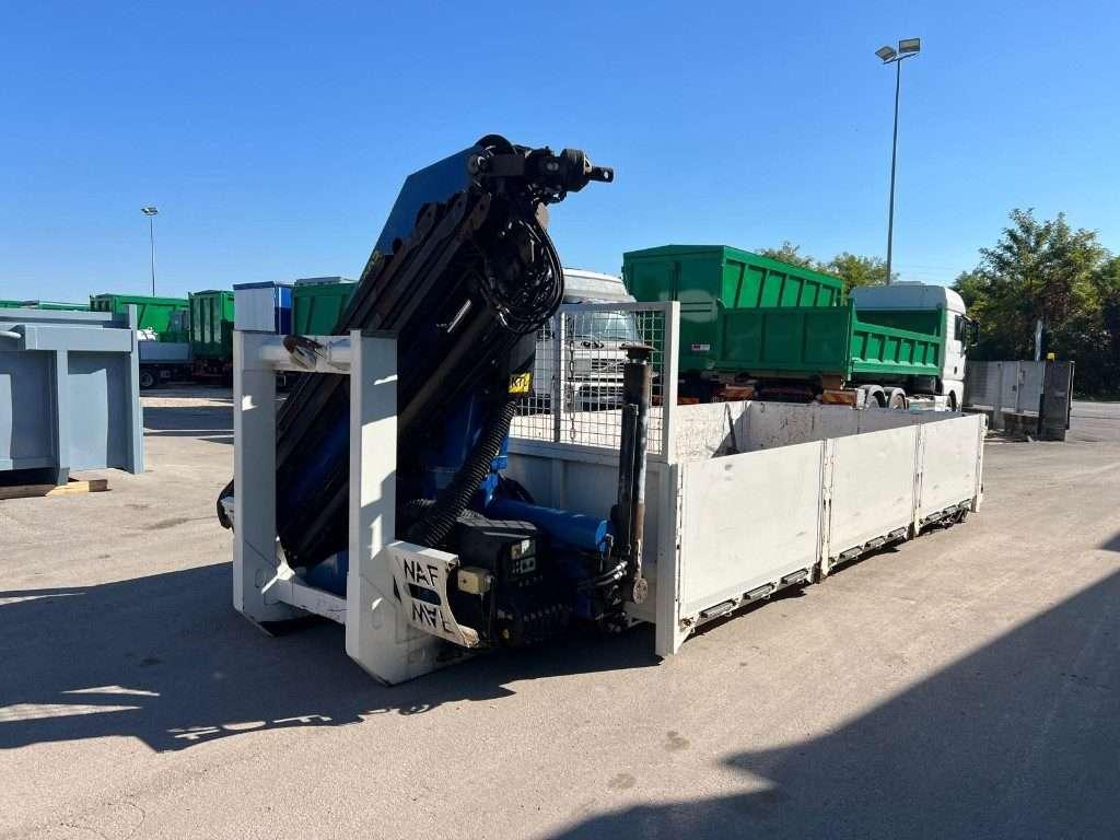Palfinger SCARRABILE A PIANALE CON SPONDE E GRU Foto 4