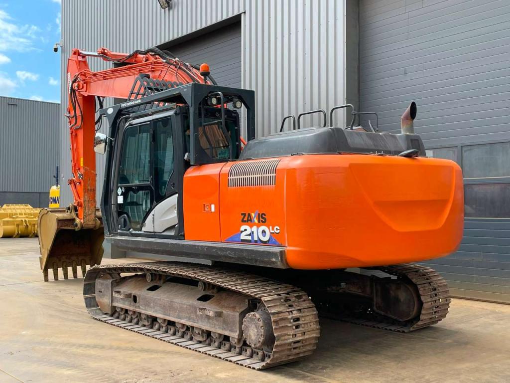 Hitachi ZX210LC-6 Foto 3