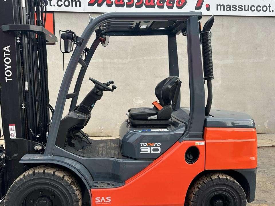 Toyota 52-8FDF30 Foto 12