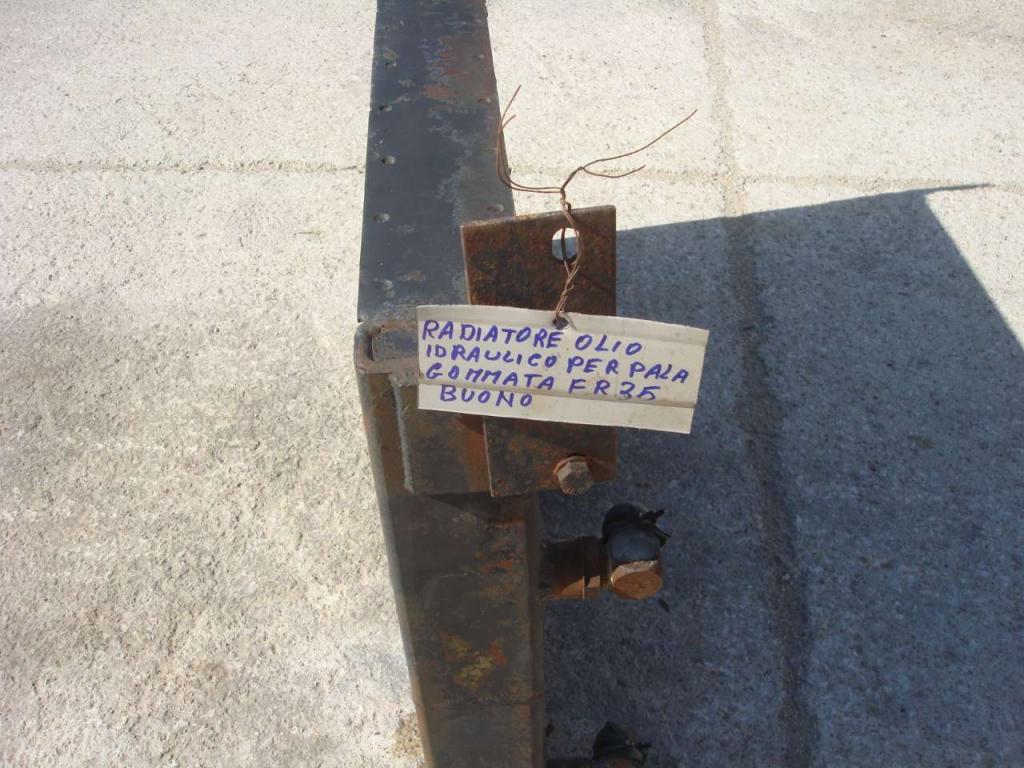Radiatore olio idraulico per Fiat Allis FR35 Foto 2