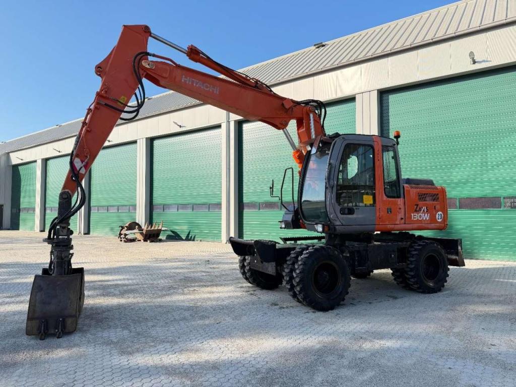 Hitachi ZX 130 W ZX130W - Grapple Foto 1