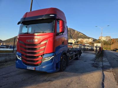 Iveco S-WAY AS260S48 Y in vendita da Procida Macchine S.r.l.