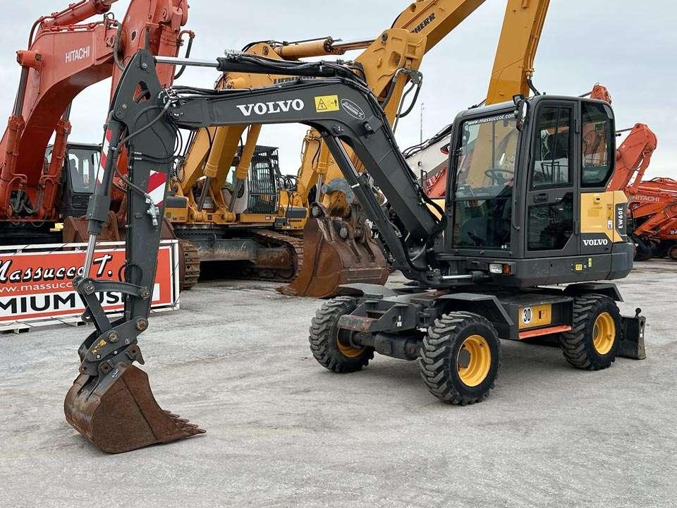 Volvo EW60E 4X4 Foto 1