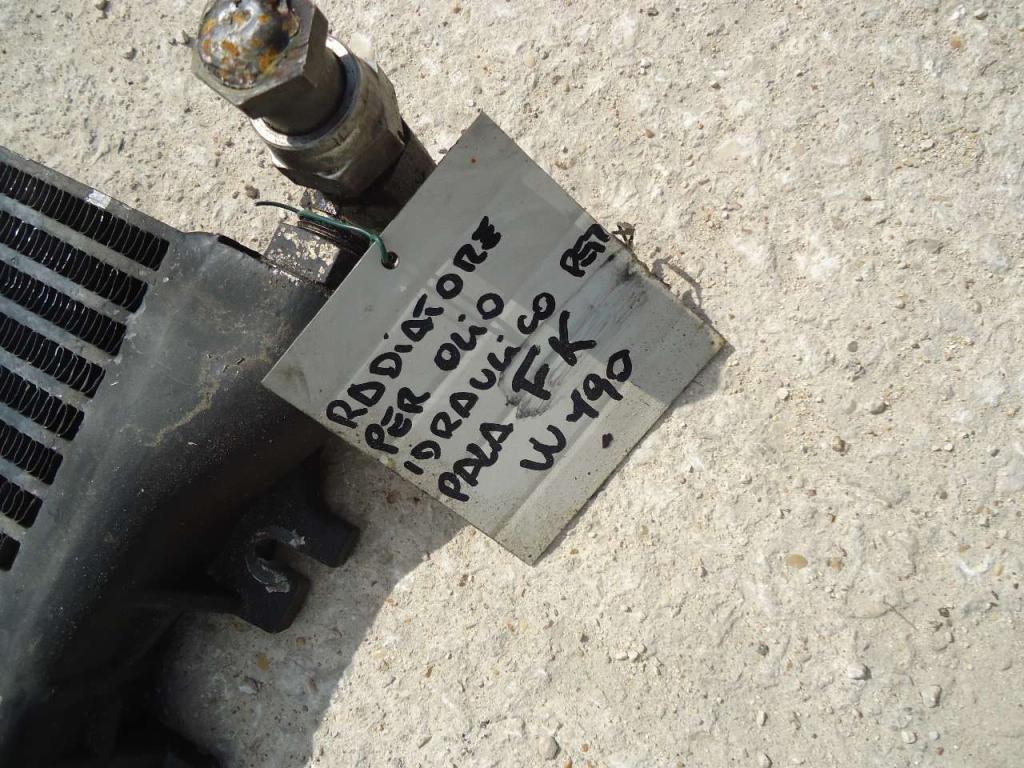 Radiatore olio idraulico per Fiat Kobelco W190 Foto 4