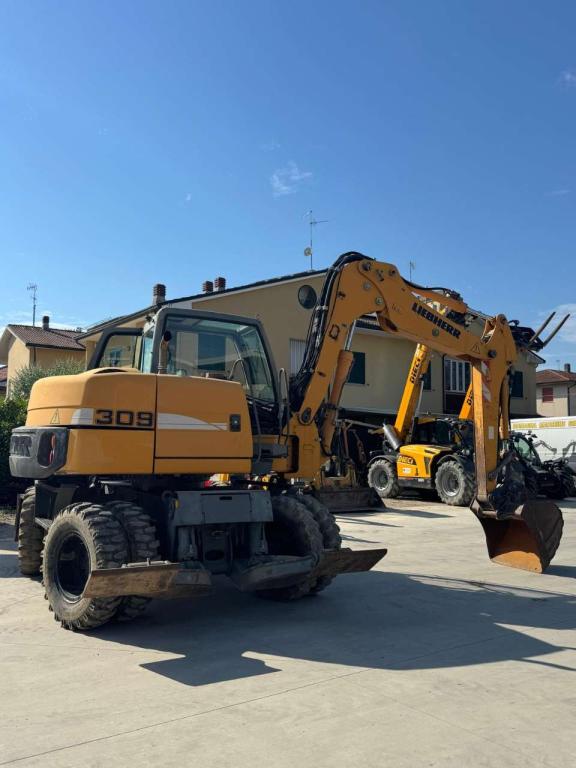 Liebherr A 309 Foto 2